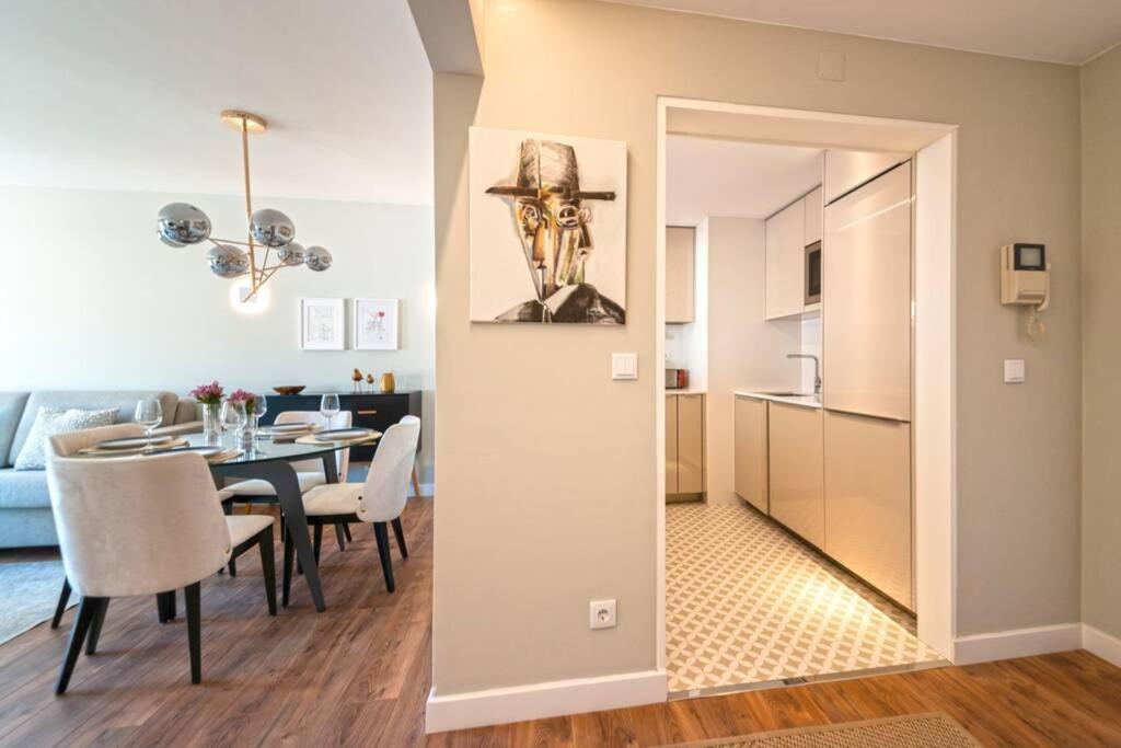 Av. Da Liberdade Comfortable Apt With Balcony Lisbon Luaran gambar